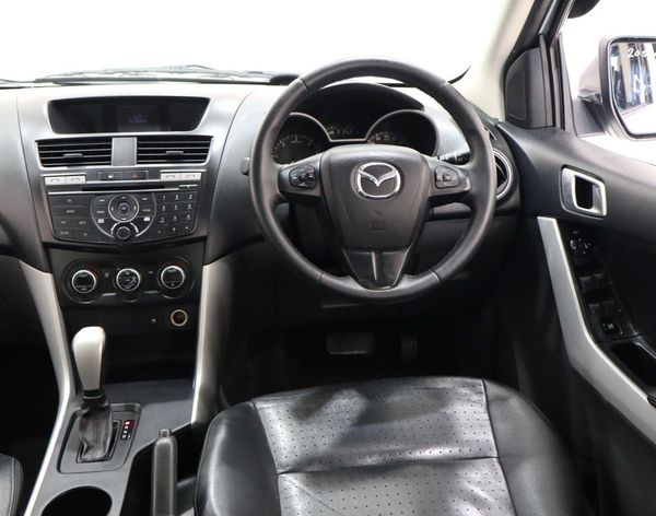 2015-Mazda-BT-50-32-TDi-SLE-Auto-Double-Cab image:7