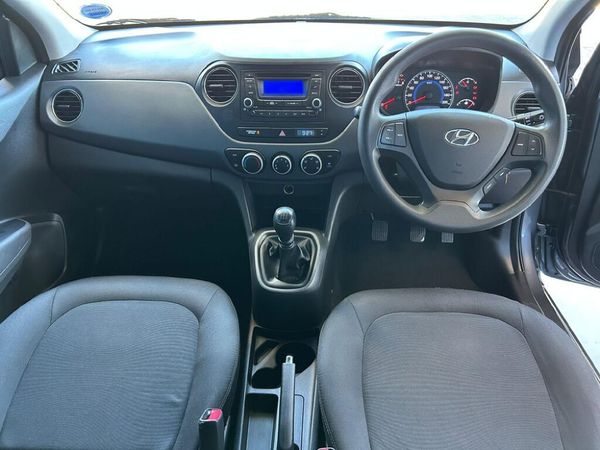2016-Hyundai-Grand-i10-125-Fluid image:10