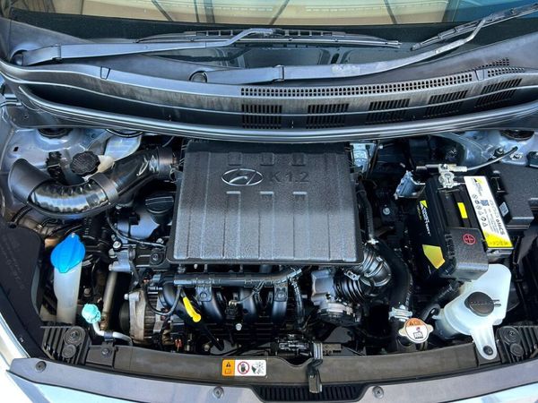 2016-Hyundai-Grand-i10-125-Fluid image:15