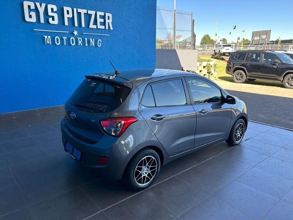 2016-Hyundai-Grand-i10-125-Fluid image:4