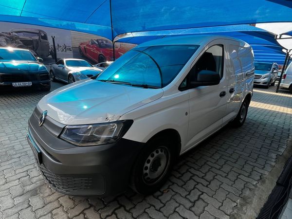 2022-Volkswagen-Caddy-Maxi-Cargo-20-TDI-81kw-Panel-Van image:2