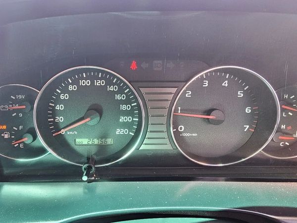 2006-Toyota-Land-Cruiser-100-GX-45 image:7
