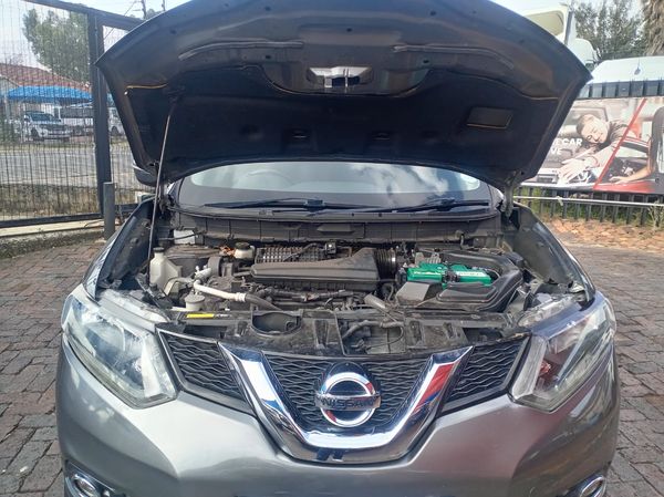 2015-Nissan-X-Trail-25-SE-4x4-Auto image:12
