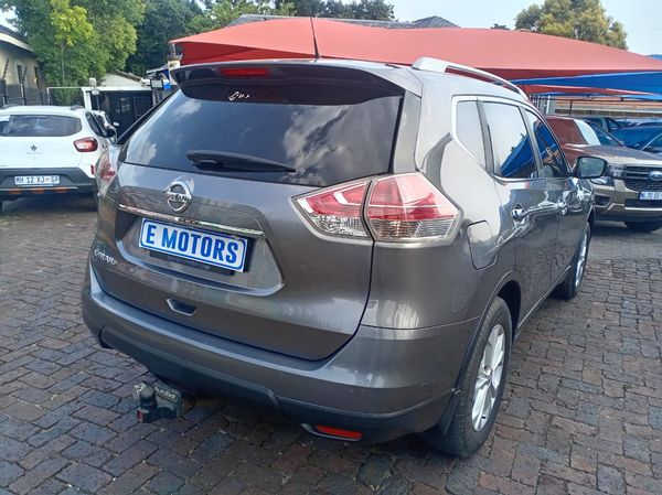 2015-Nissan-X-Trail-25-SE-4x4-Auto image:13