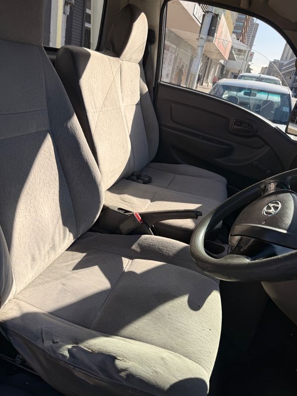 2015-Hyundai-H100-Bakkie-26D-Dropside image:9