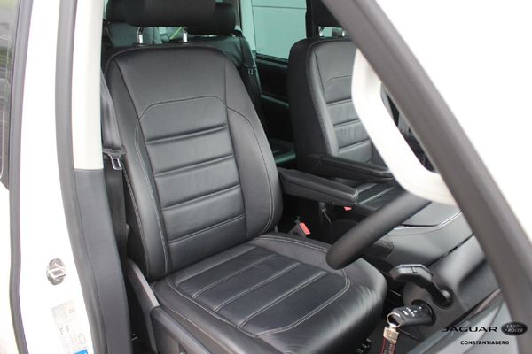 2021-Volkswagen-Caravelle-T61-20-BiTDI-Highline-Auto-4Motion-146kW image:9