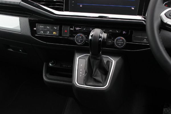 2021-Volkswagen-Caravelle-T61-20-BiTDI-Highline-Auto-4Motion-146kW image:15