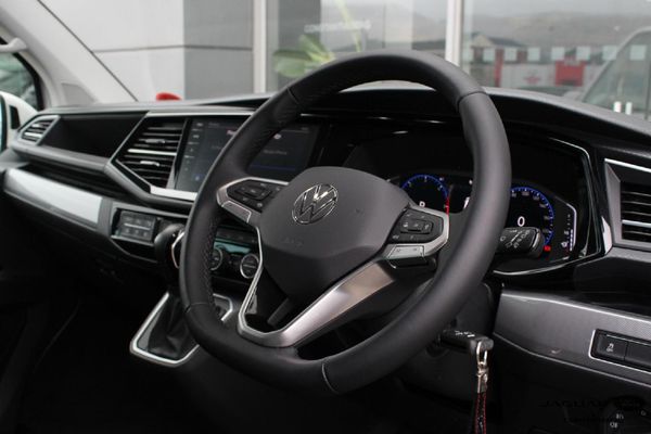 2021-Volkswagen-Caravelle-T61-20-BiTDI-Highline-Auto-4Motion-146kW image:8