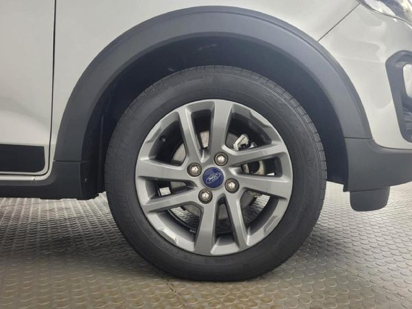 2020-Ford-Figo-Freestyle-15Ti-VCT-Trend-5-dr image:7
