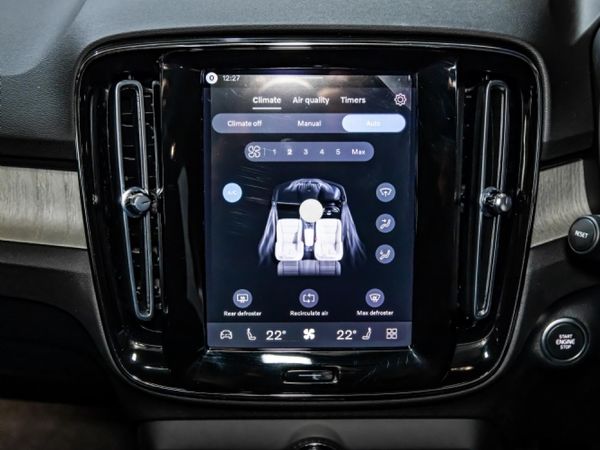 2026-Volvo-XC40-B4-Plus-Dark-Geartronic-Mild-Hybrid image:9