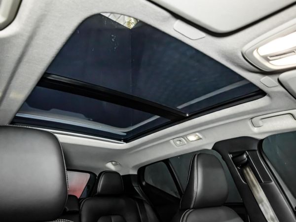 2026-Volvo-XC40-B4-Plus-Dark-Geartronic-Mild-Hybrid image:14