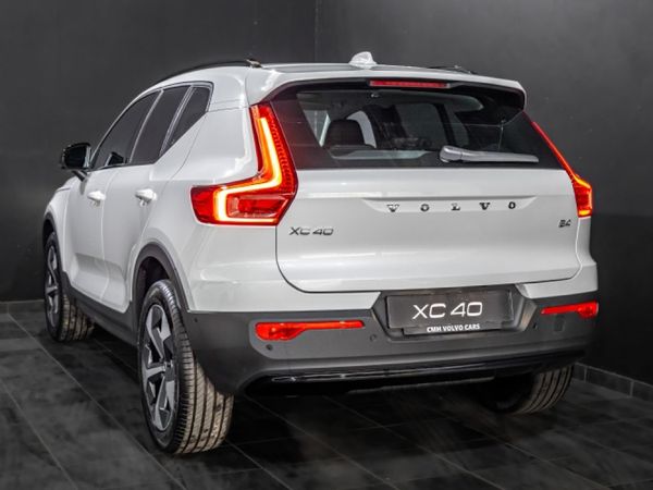 2026-Volvo-XC40-B4-Plus-Dark-Geartronic-Mild-Hybrid image:2