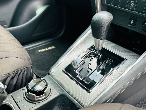 2023-Mitsubishi-Triton-24-Di-Dc-Xtreme-4x4-Auto-Double-Cab image:15