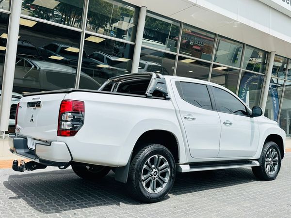 2023-Mitsubishi-Triton-24-Di-Dc-Xtreme-4x4-Auto-Double-Cab image:3
