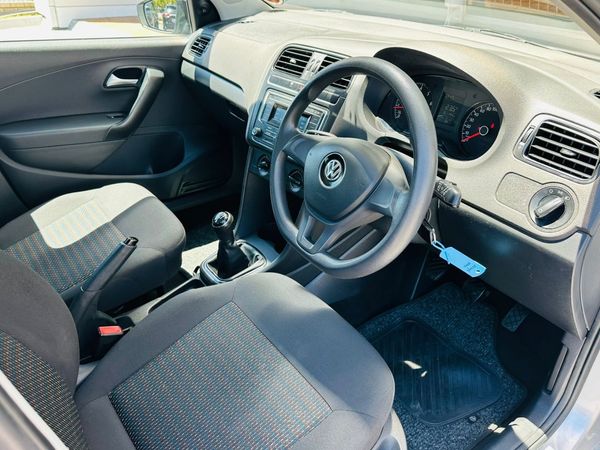 2019-Volkswagen-Polo-Vivo-14-Trendline-5-dr image:11