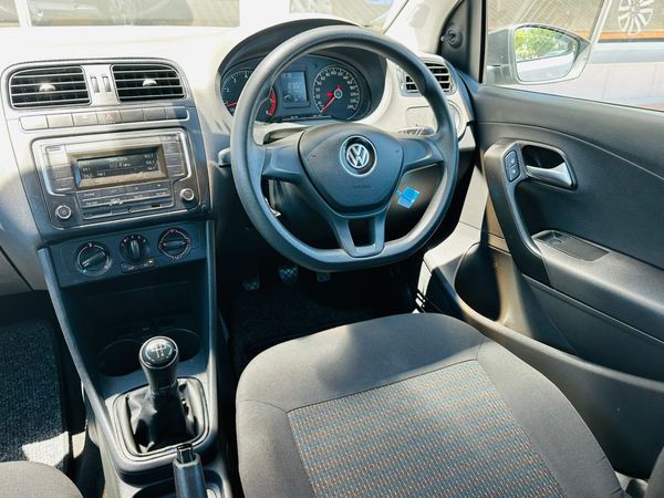 2019-Volkswagen-Polo-Vivo-14-Trendline-5-dr image:13