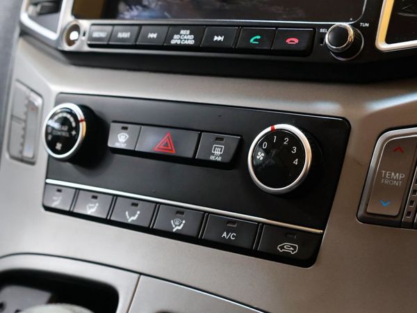 2020-Hyundai-H-1-24-CVVT-Executive image:7