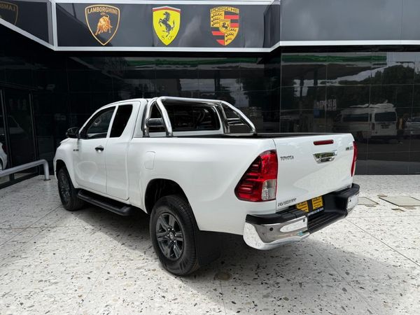 2024-Toyota-Hilux-24-GD-6-Raised-Body-Raider-Extended-Cab image:3