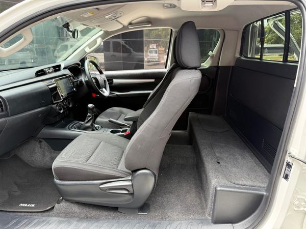 2024-Toyota-Hilux-24-GD-6-Raised-Body-Raider-Extended-Cab image:5