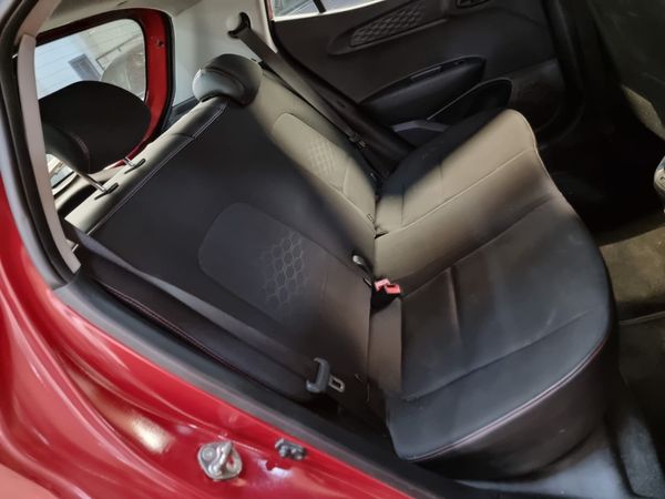 2024-Hyundai-Grand-i10-10-Fluid image:10