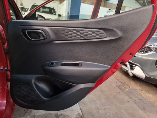 2024-Hyundai-Grand-i10-10-Fluid image:14
