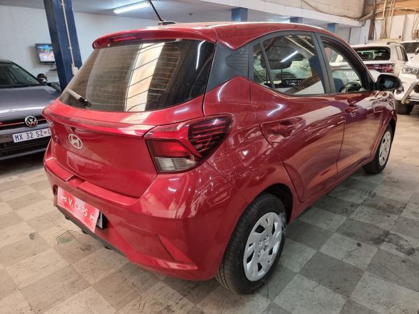 2024-Hyundai-Grand-i10-10-Fluid image:3