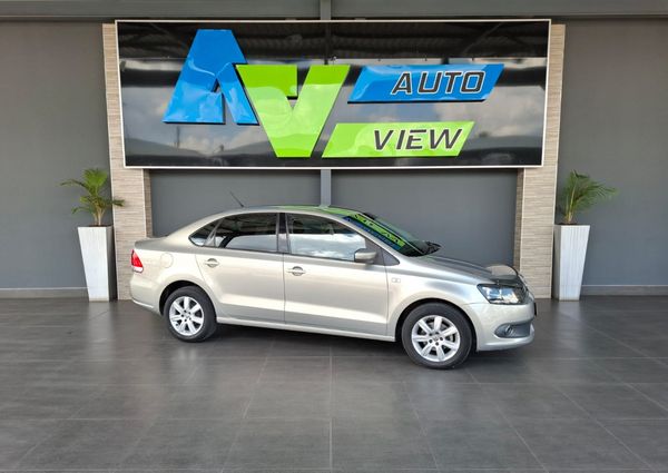 2013-Volkswagen-Polo-16-Comfortline image:1