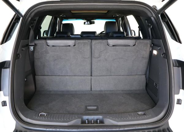 2017-Ford-Everest-32TDCi-4WD-Limited-Auto image:12