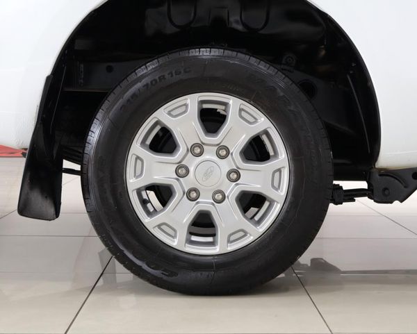 2021-Ford-Ranger-22-TDCi-Single-Cab image:11