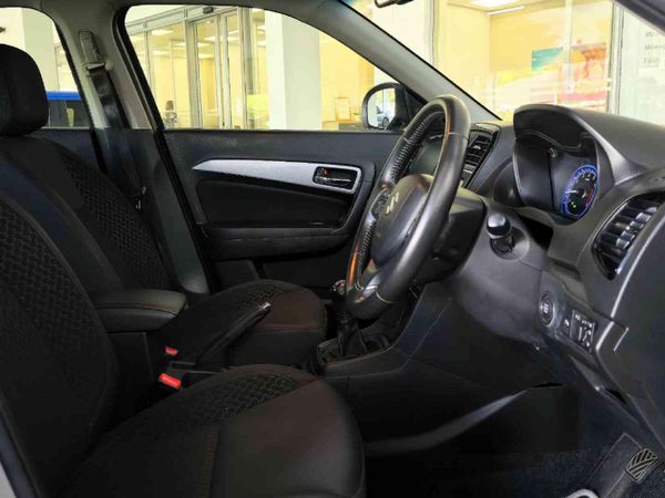 2021-Suzuki-Vitara-Brezza-15-GLX image:9