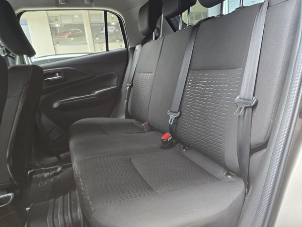 2026-Suzuki-Swift-12-GL image:11