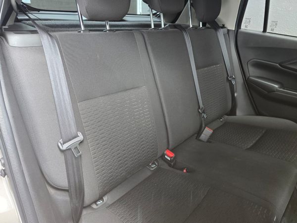 2026-Suzuki-Swift-12-GL image:12
