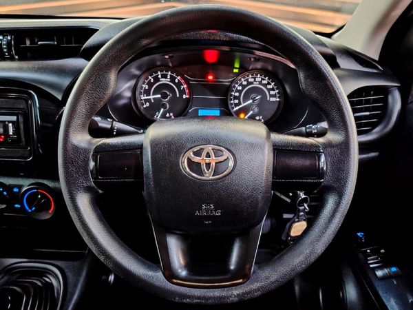 2022-Toyota-Hilux-20-VVTi-Single-Cab image:16