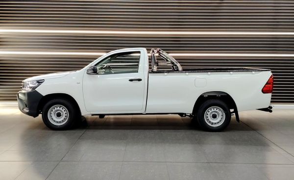 2022-Toyota-Hilux-20-VVTi-Single-Cab image:1
