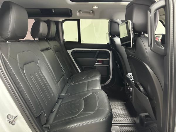2020-Land-Rover-Defender-110-D240-HSE-177kW image:9