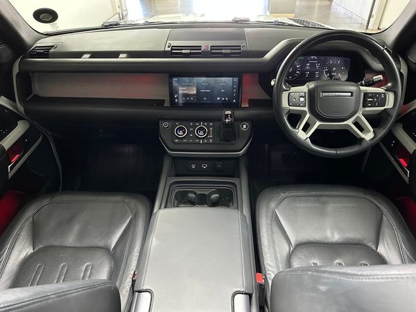 2020-Land-Rover-Defender-110-D240-HSE-177kW image:7
