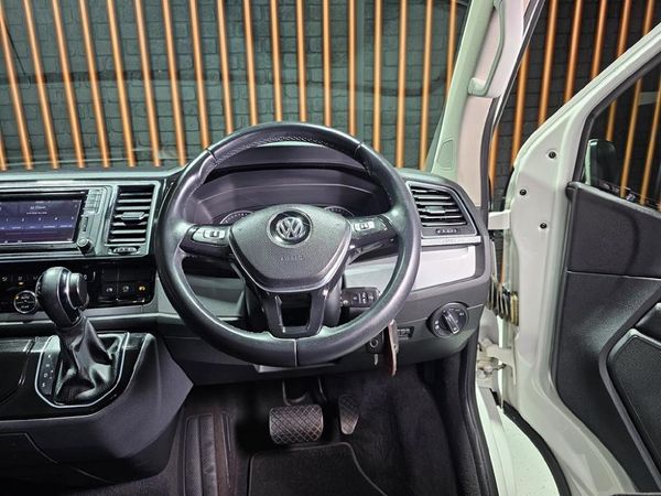 2017-Volkswagen-Caravelle-T6-20-BiTDI-Highline-Auto image:9