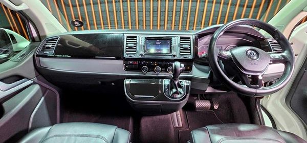 2017-Volkswagen-Caravelle-T6-20-BiTDI-Highline-Auto image:20