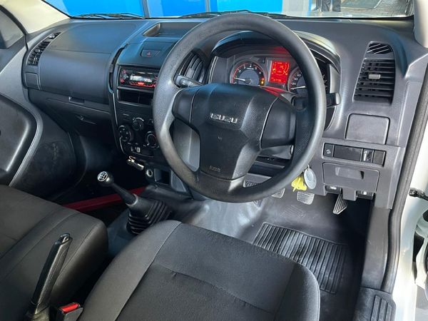 2023-Isuzu-D-Max-250-HO-Fleetside-Safety-Single-Cab image:3
