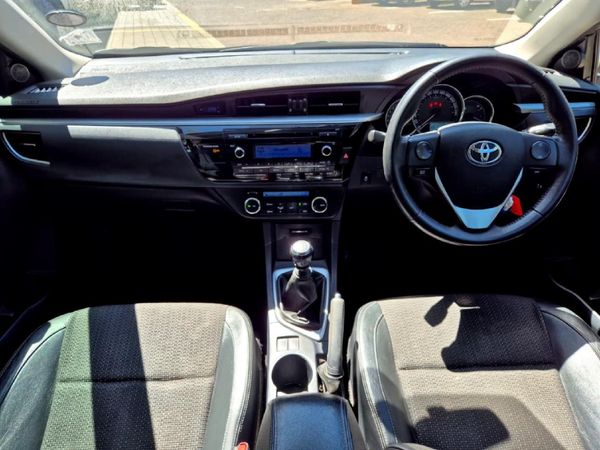 2015-Toyota-Corolla-16-Sprinter image:9