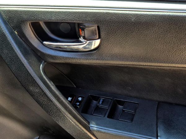 2015-Toyota-Corolla-16-Sprinter image:21