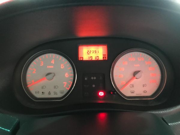 2024-Nissan-NP200-16 image:11