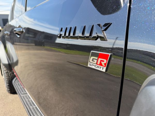 2026-Toyota-Hilux-2026-Toyota-Hilux-28-GD-6-GR-SPORT-Double-Cab-4x4 image:14