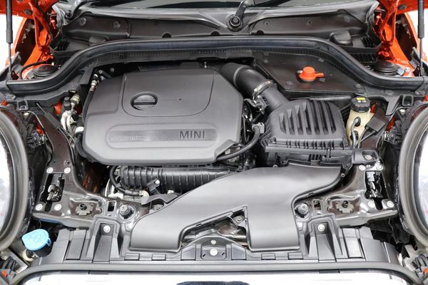 2020-MINI-Hatch-Cooper-Auto image:18