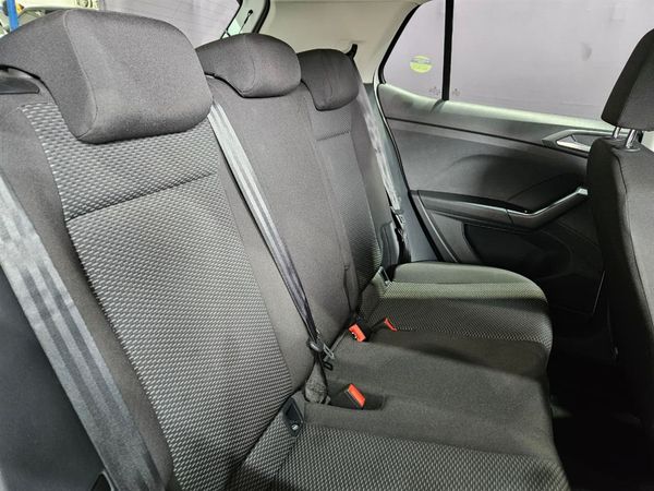 2025-Volkswagen-T-Cross-10-TSI-Auto image:7
