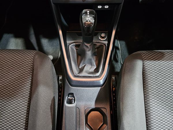 2025-Volkswagen-T-Cross-10-TSI-Auto image:9