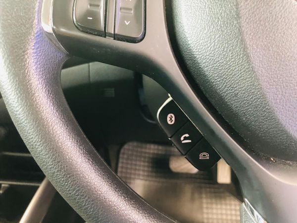 2020-Toyota-Starlet-14-XS-Auto image:19