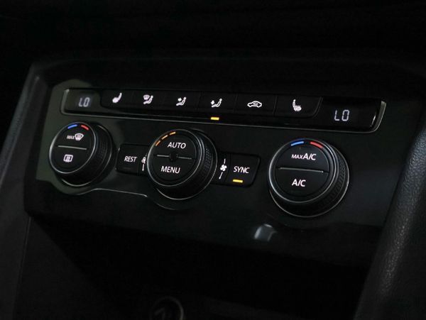 2019-Volkswagen-Tiguan-20-TSI-Highline-4Motion-Auto image:16