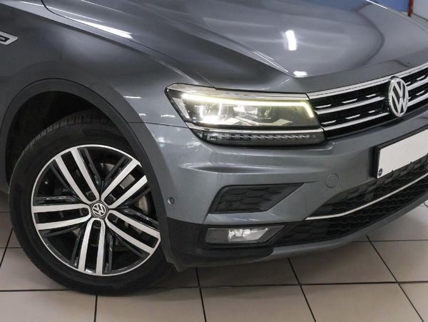 2019-Volkswagen-Tiguan-20-TSI-Highline-4Motion-Auto image:1