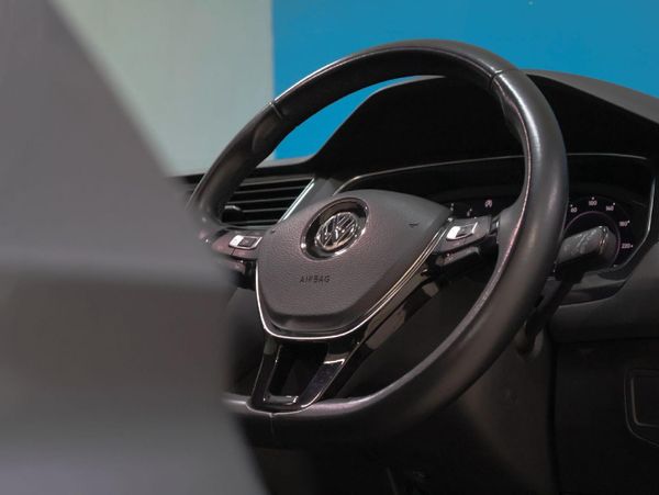2019-Volkswagen-Tiguan-20-TSI-Highline-4Motion-Auto image:26